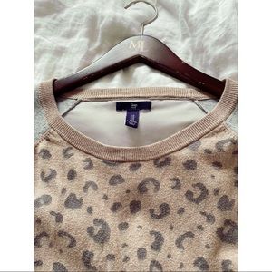 Gap sweater with subtle leopard print/sheer back